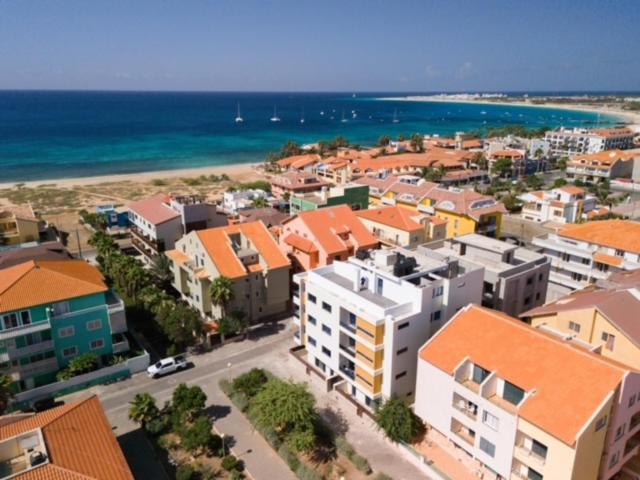 Brand New Spacious T3 Apartment In Santa Maria Exterior photo