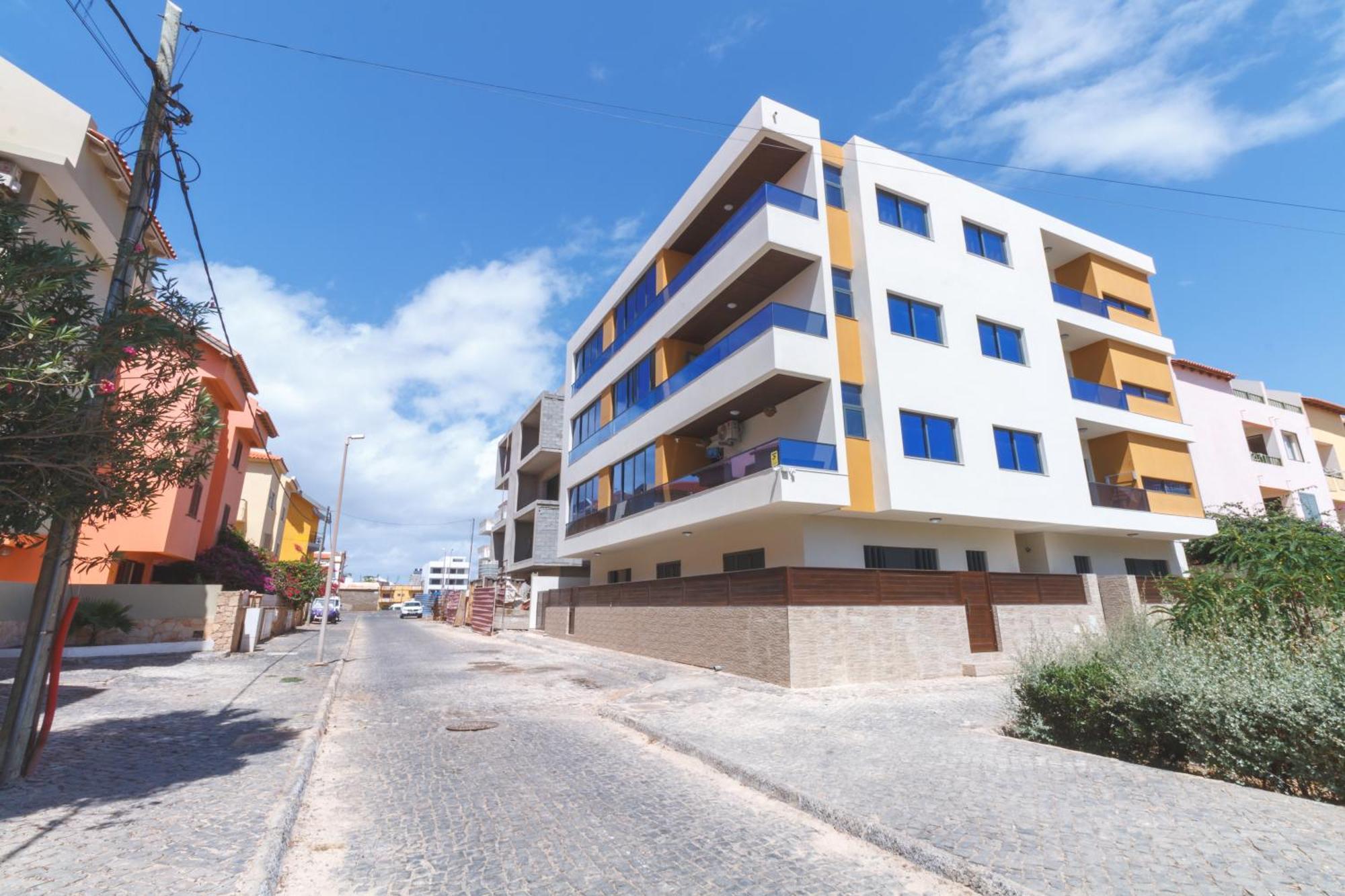 Brand New Spacious T3 Apartment In Santa Maria Exterior photo